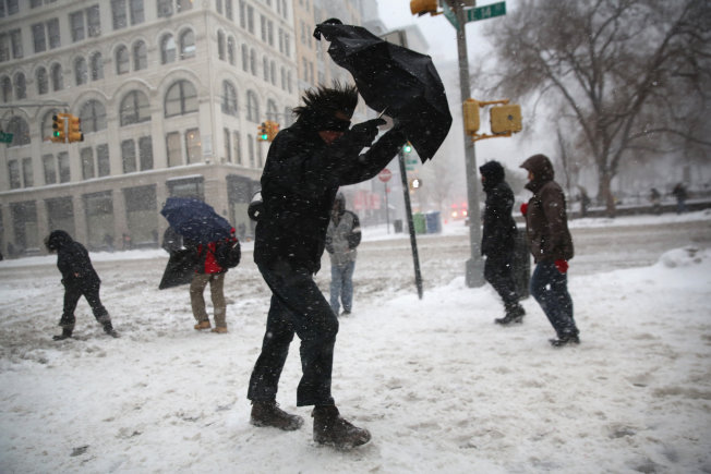 16 Dead As Snow Hits Eastern US