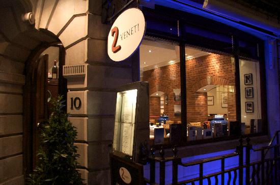 2 veneti 10 wigmore street