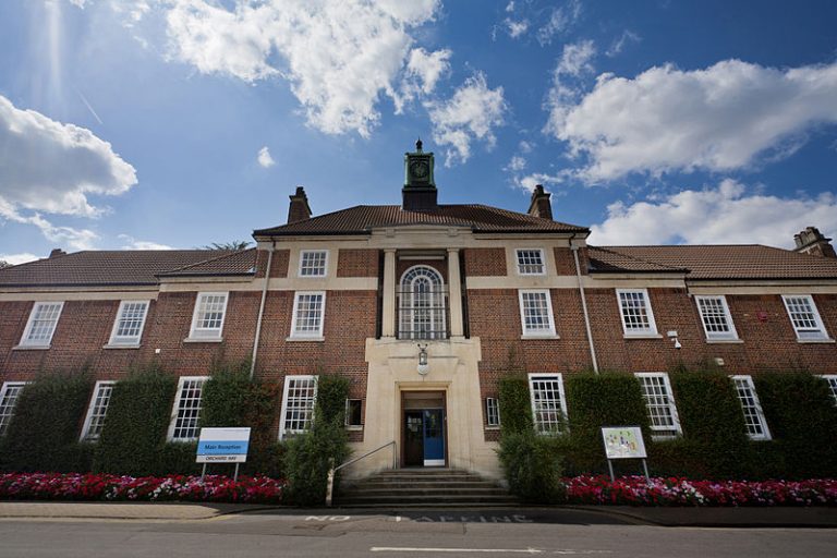 800px bethlem royal hospital main building view 1 768x512