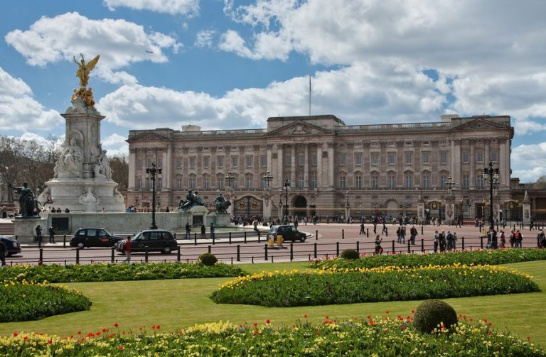 Buckingham Palace London   April 2009 768x503
