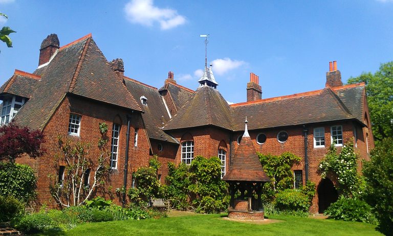 Red House 768x462