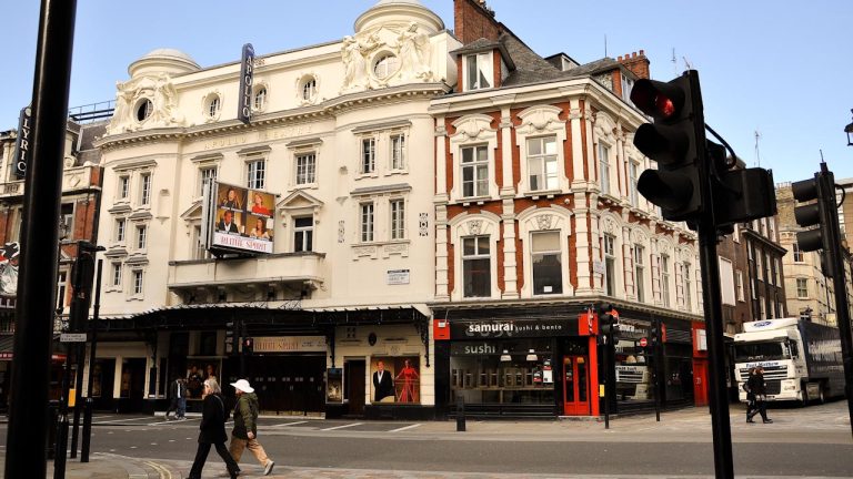 apollo theatre 1 768x432