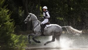 skynewsgeorgiecampbellhorseriding7235716 Access to London British rider died after horse fell and landed on her