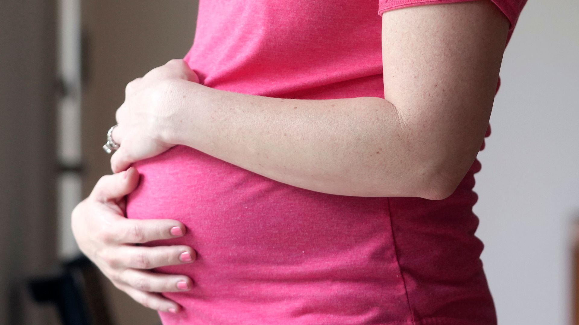 skynews-baby-pregnant-woman_7207013 – Access to London