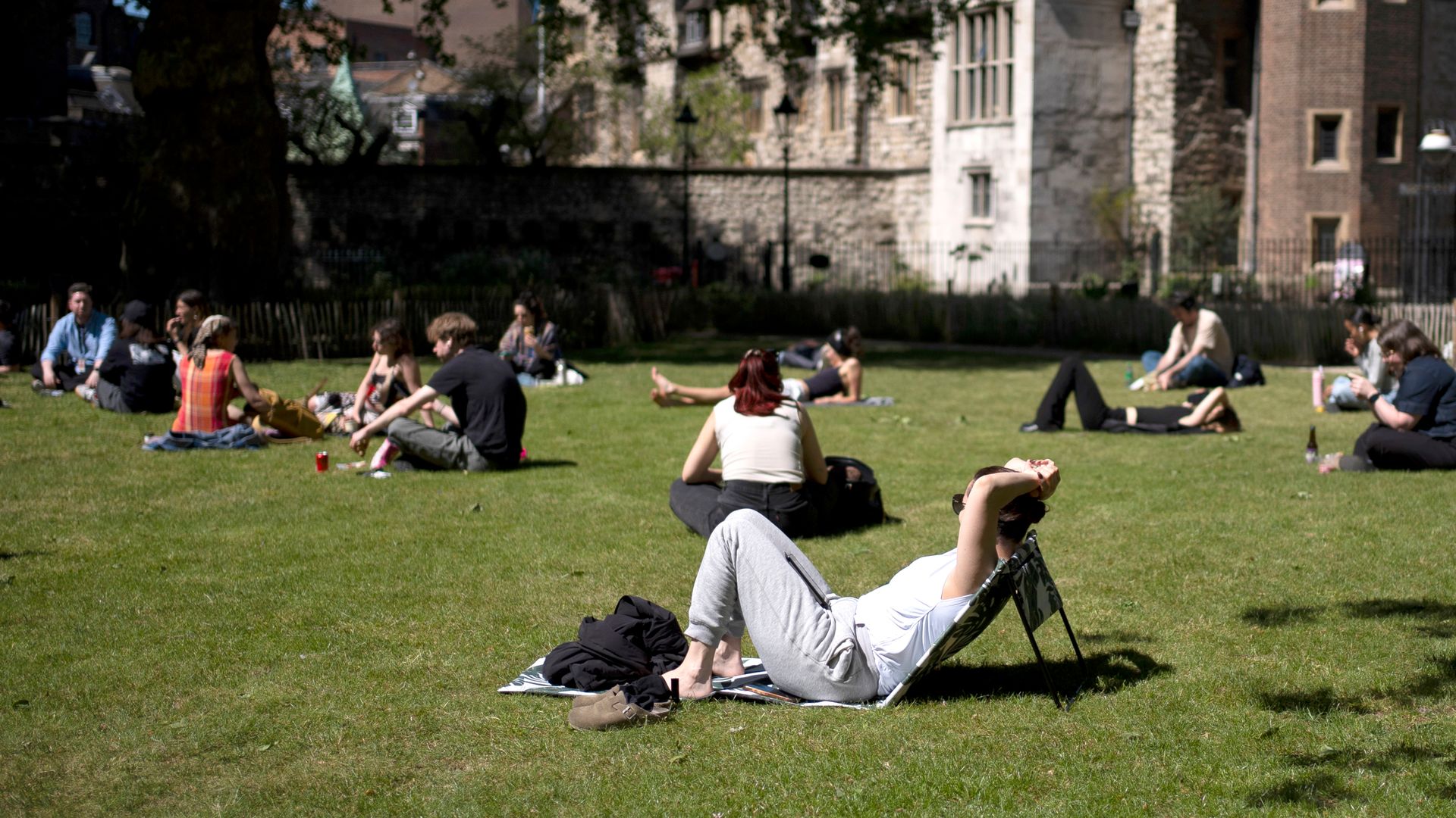 skynews-charterhouse-square_7235140 – Access to London