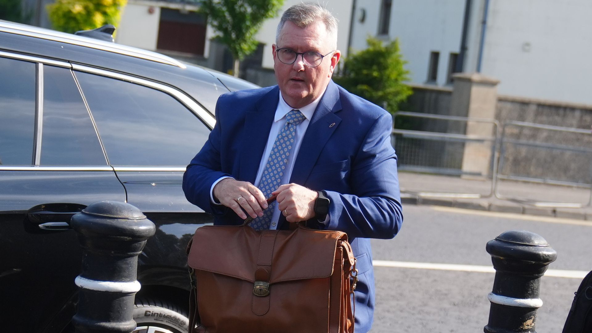 skynews-sir-jeffrey-donaldson_7259808 – Access to London