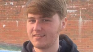 skynews-ellis-cox-merseyside-police_7273055 – Access to London