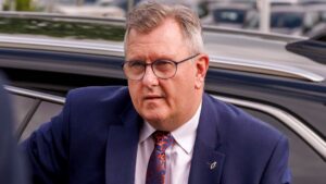skynews-jeffrey-donaldson-court_7270691 – Access to London