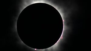 skynewstotalsolareclipse7294550 Access to London