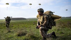 skynewsukmilitarysalisburyplain7221486 Access to London