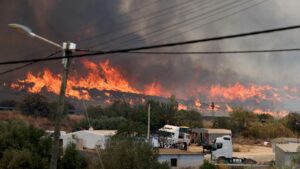 skynewswildfirespainalmeria7294603 Access to London