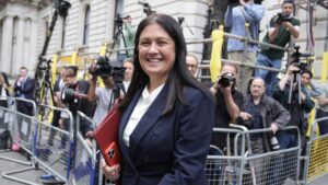 skynewslisanandydowningstreet7303275 Access to London