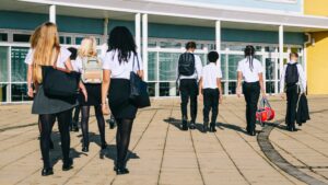 skynewsmoneyschooluniform7315060 Access to London