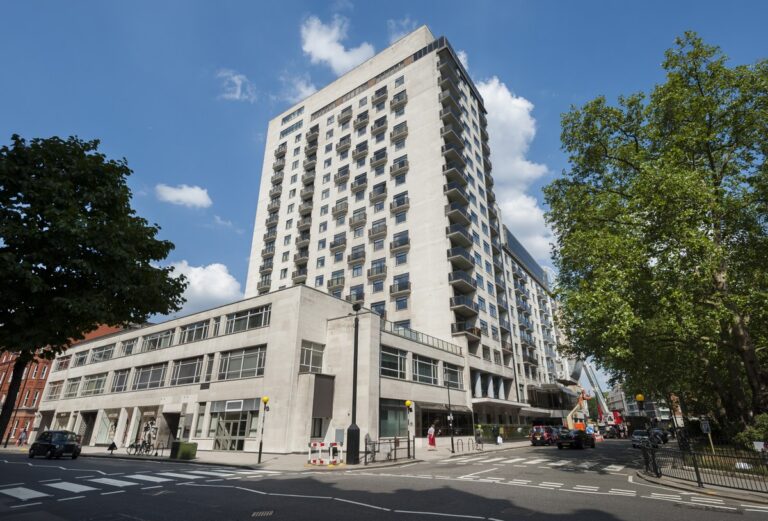 Jumeirah Carlton Tower Hotel In London 2 768x521
