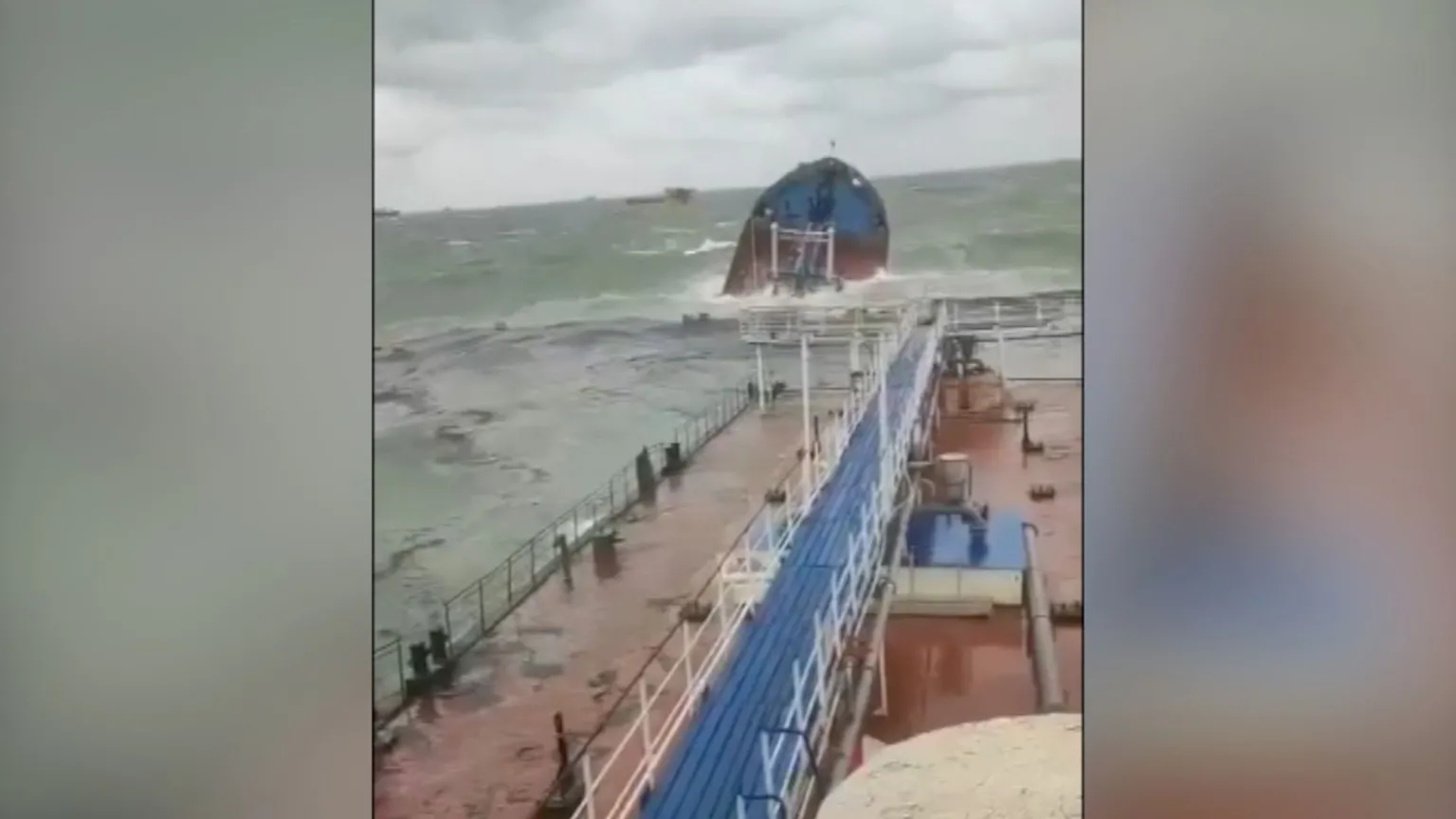 Tanker sinking, oil spill