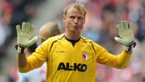 Seaman's tribute after fellow ex-Arsenal goalie Manninger's shock death