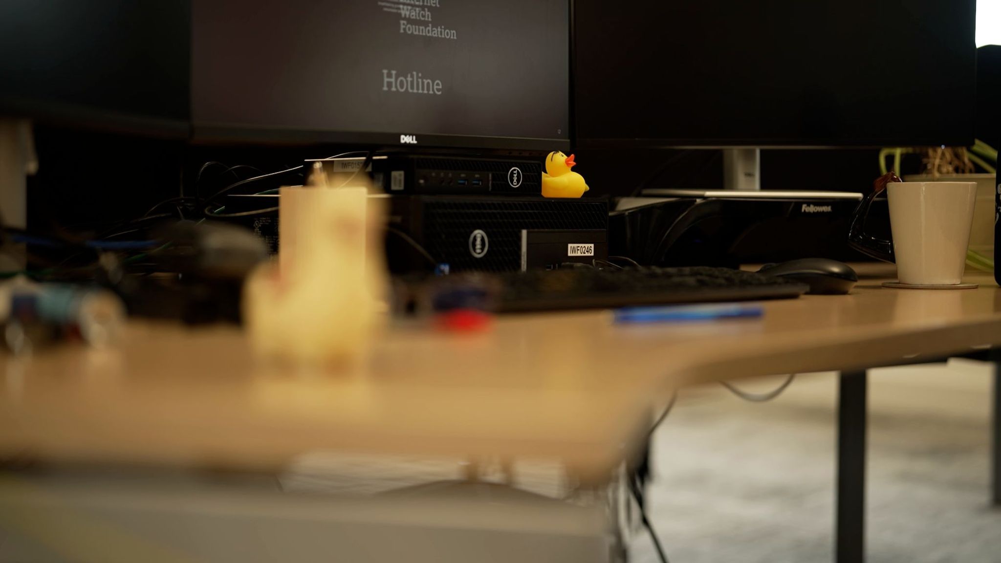 An analyst's desk in the hotline