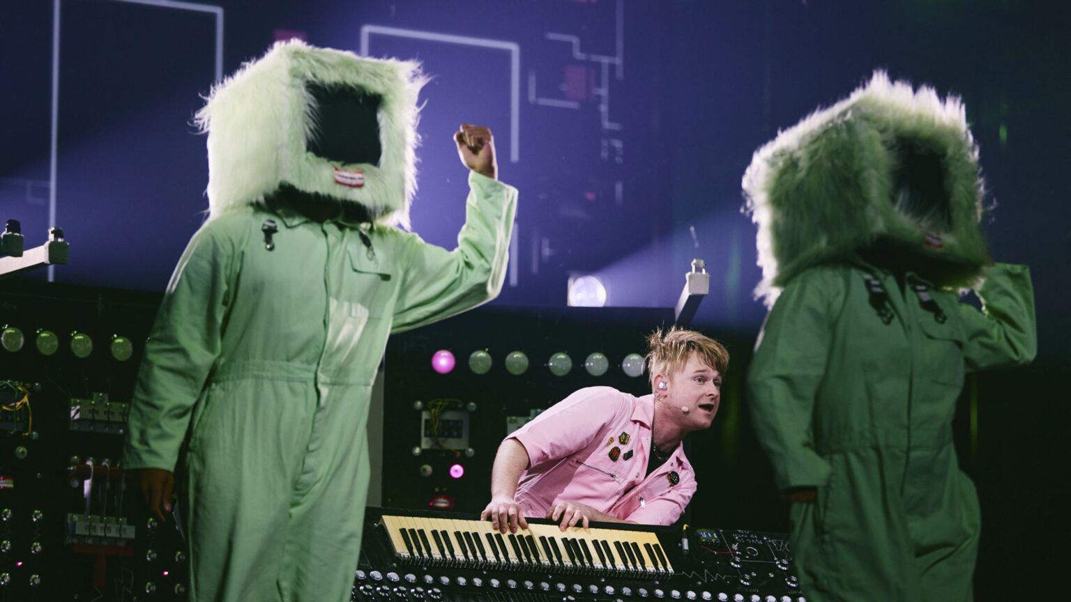 UK's Eurovision act to feature special 'mega synthesiser'