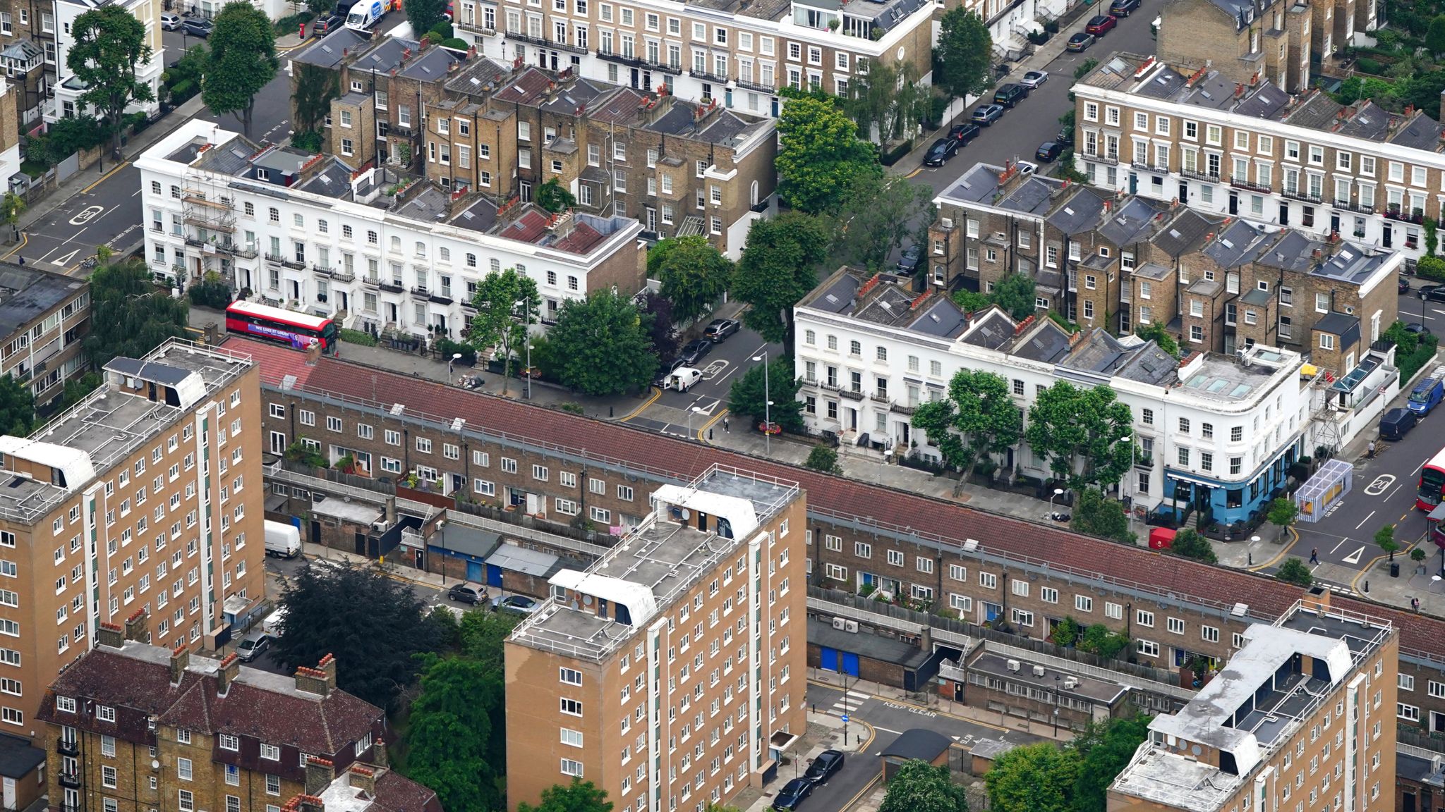 Leasehold ban 'unlikely to come into force' before next general election, housing minister says