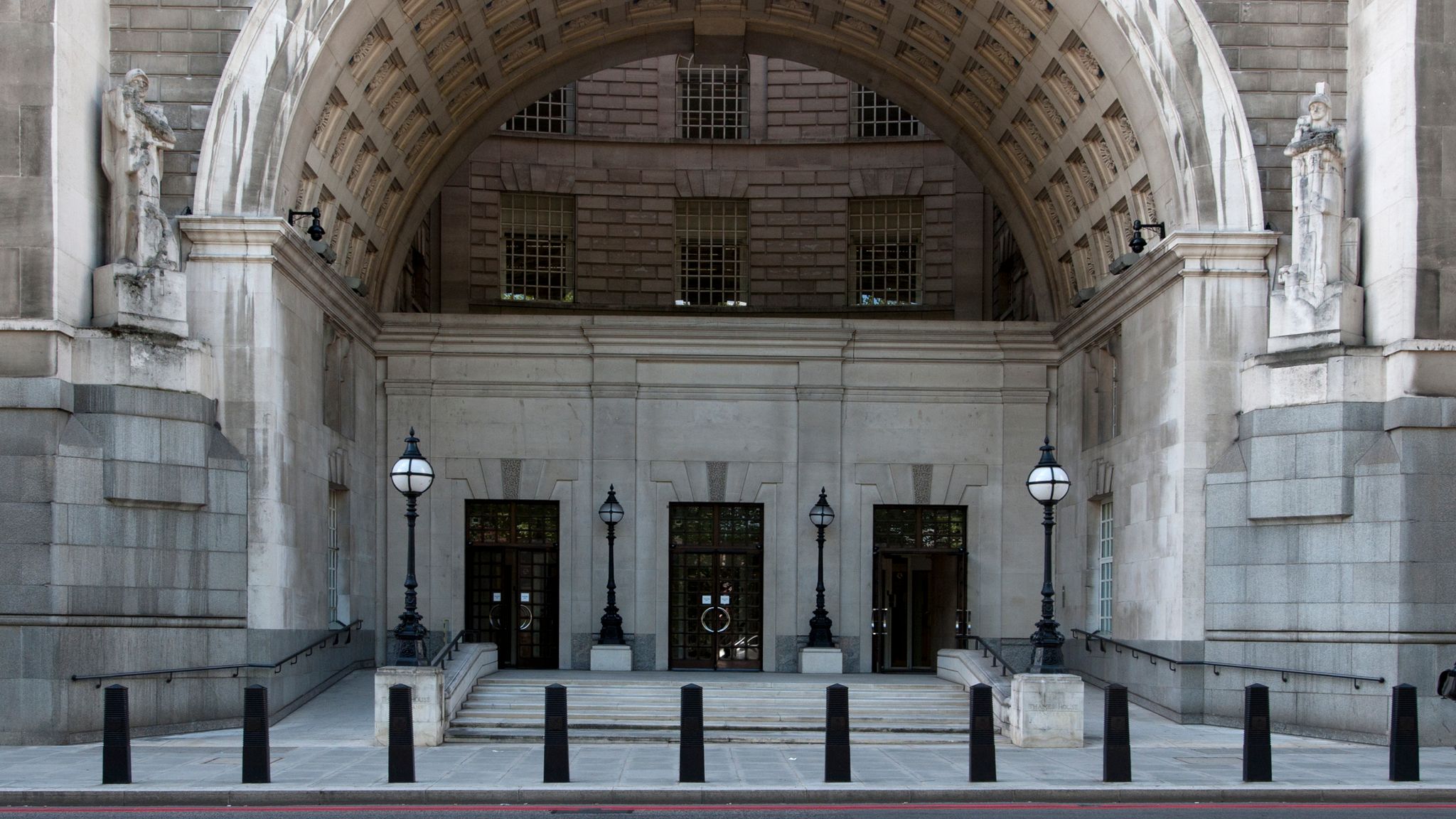 Thames House Pic iStock